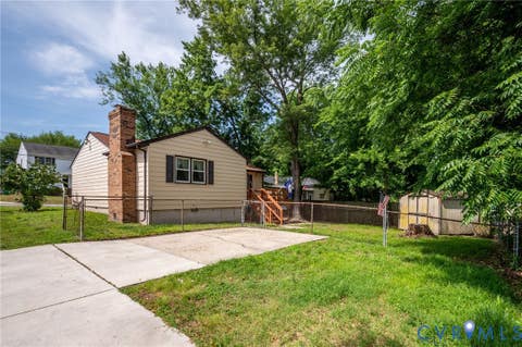 Tiny photo for 310 Orange Avenue, Colonial Heights, VA 23834 (MLS # 2616098)