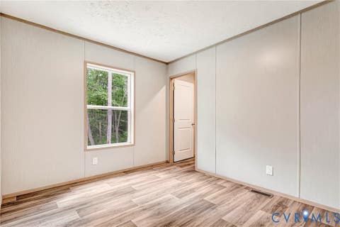 Tiny photo for 15263 Cross County Road, Mineral, VA 23117 (MLS # 2622370)