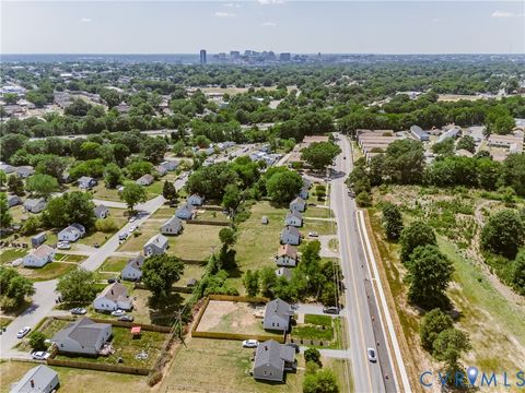 Tiny photo for 2915 Creighton Road, Richmond, VA 23223 (MLS # 2613632)