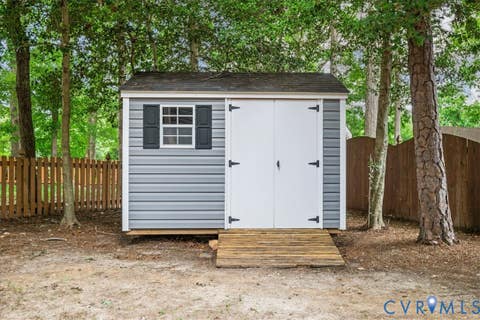 Tiny photo for 5609 Qualla Farms Court, Chesterfield, VA 23832 (MLS # 2621536)