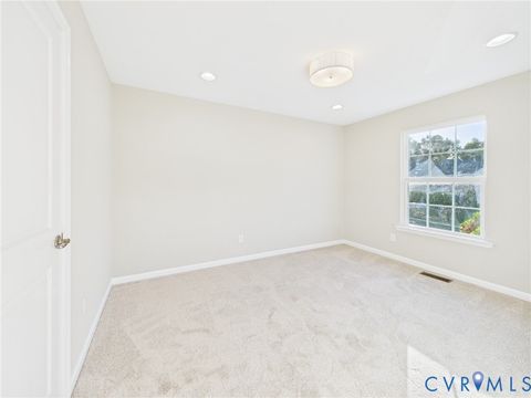 Tiny photo for 5125 Kenmare Loop, Richmond, VA 23234 (MLS # 2611565)