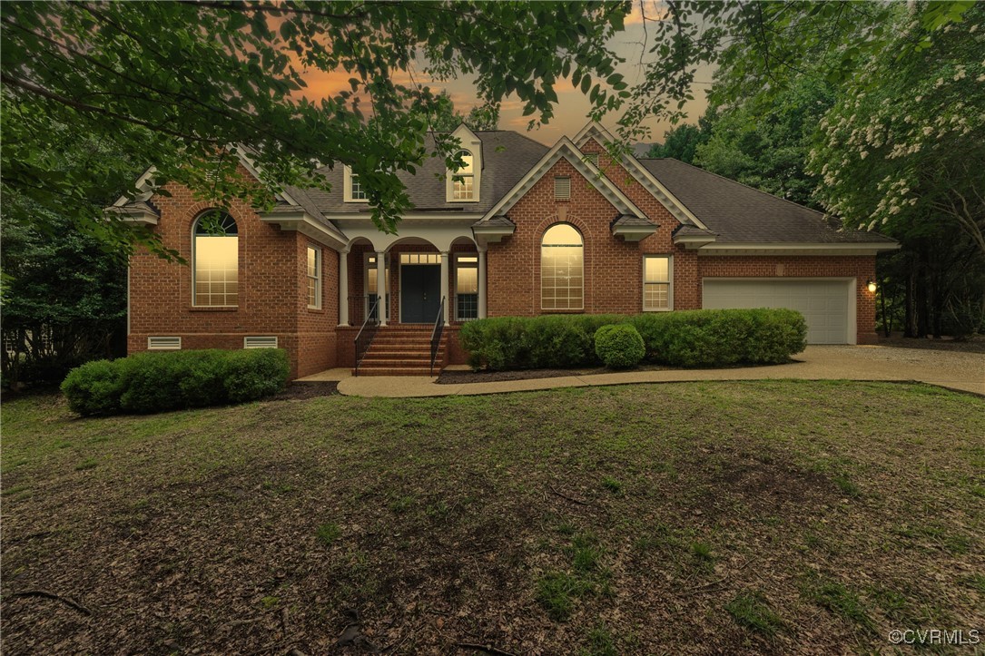 132 Warwick Hills