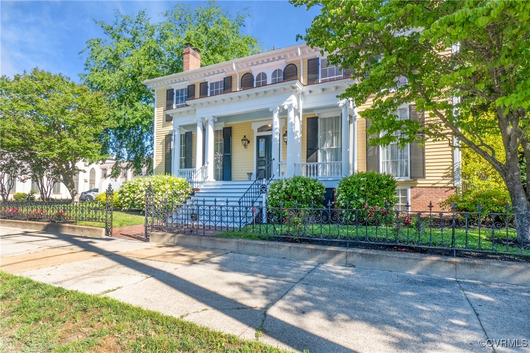 323 W Washington Street