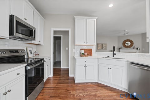 Tiny photo for 14641 Sailboat Circle, Midlothian, VA 23112 (MLS # 2628444)