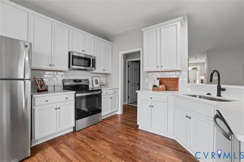 Tiny photo for 14641 Sailboat Circle, Midlothian, VA 23112 (MLS # 2628444)