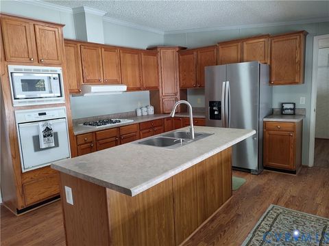 Tiny photo for 14684 McKenney Highway, Mc Kenney, VA 23872 (MLS # 2529320)