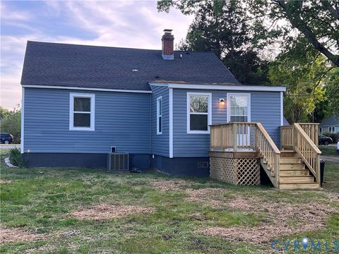 Tiny photo for 400 5th Street St, Blackstone, VA 23824 (MLS # 2610010)