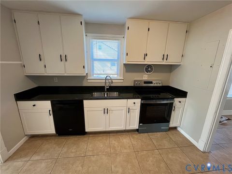 Tiny photo for 400 5th Street St, Blackstone, VA 23824 (MLS # 2610010)