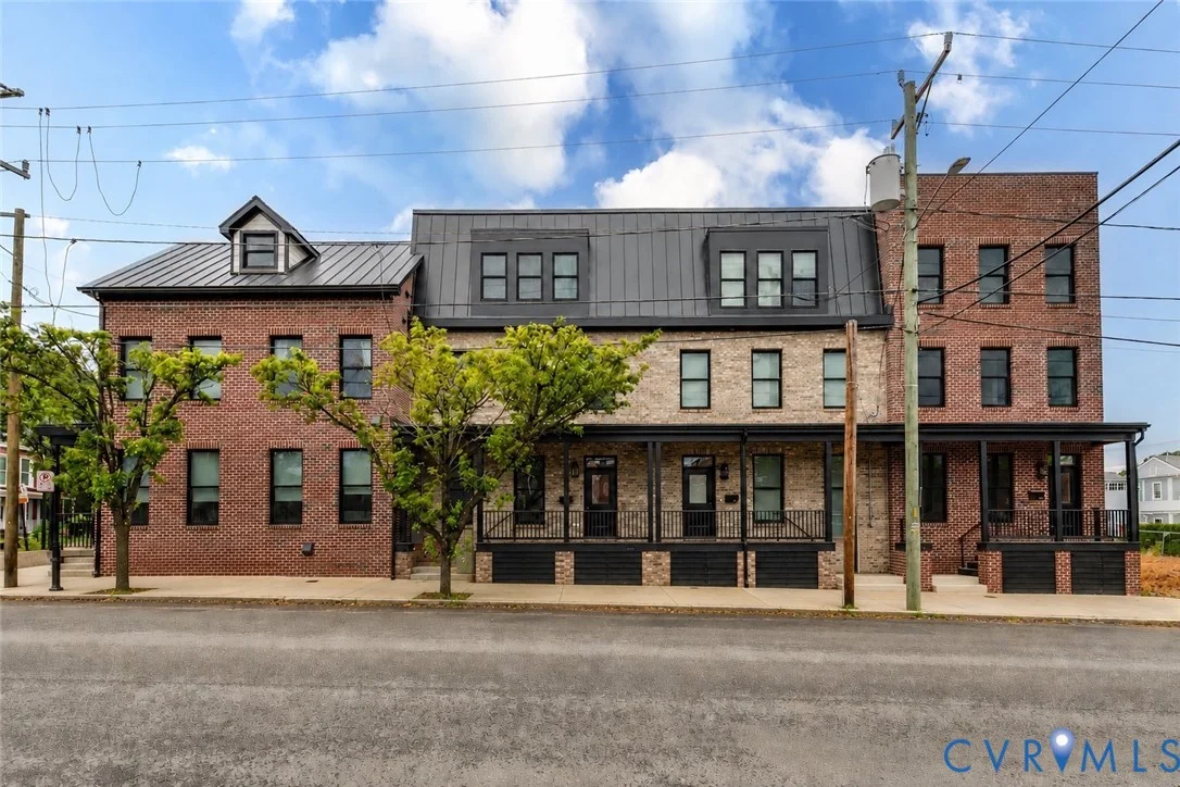 2517 M Street