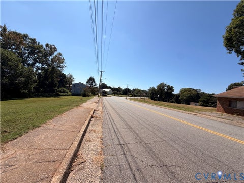 Photo of 727 Fayette Street, Martinsville, VA 24112 (MLS # 2626827)