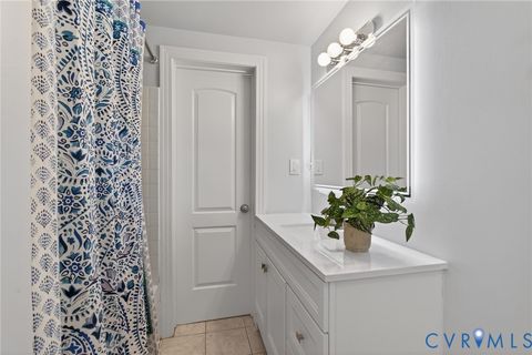 Tiny photo for 108 Anchor Lane, Yorktown, VA 23692 (MLS # 2606443)