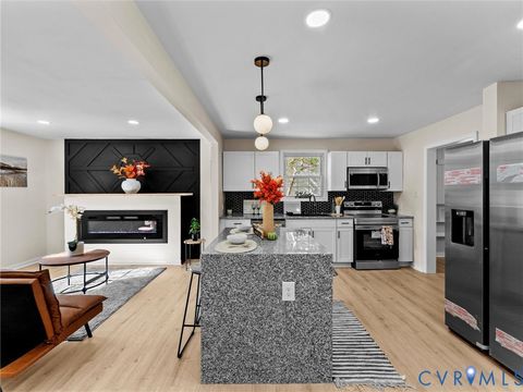 Tiny photo for 2303 Warwick Avenue, Richmond, VA 23224 (MLS # 2529711)