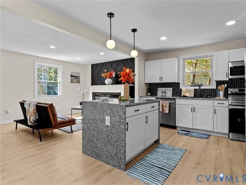 Tiny photo for 2303 Warwick Avenue, Richmond, VA 23224 (MLS # 2529711)