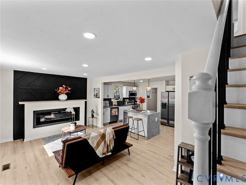 Tiny photo for 2303 Warwick Avenue, Richmond, VA 23224 (MLS # 2529711)