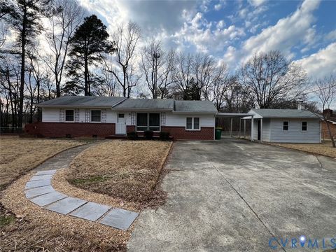 Photo of 112 S Colonial Drive, Hopewell, VA 23860 (MLS # 2604832)