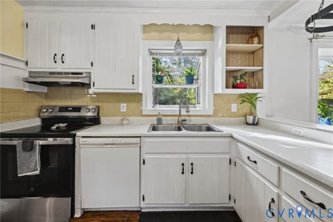 Tiny photo for 10301 Seacliff Lane, North Chesterfield, VA 23236 (MLS # 2626802)