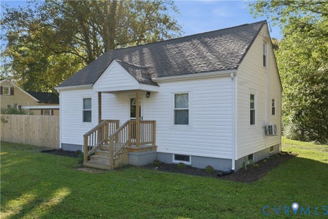 Tiny photo for 7626 Richmond Road, Warsaw, VA 22572 (MLS # 2627479)