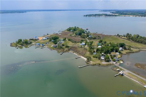 Tiny photo for 62 Riverside Drive, Lancaster, VA 22503 (MLS # 2611268)
