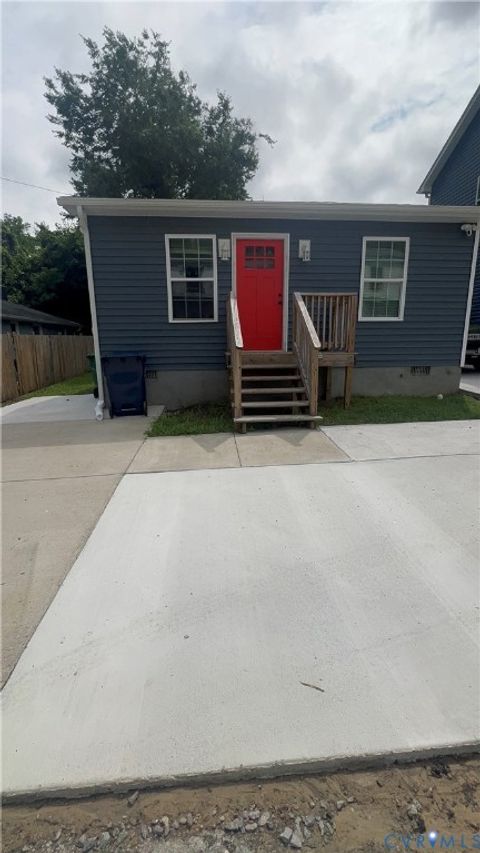 Tiny photo for 723-725 Wilson Street, Petersburg, VA 23803 (MLS # 2529494)