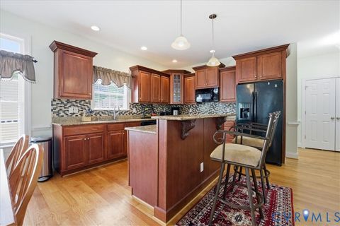 Tiny photo for 312 Waterfront Drive, Colonial Heights, VA 23834 (MLS # 2609615)