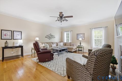 Tiny photo for 312 Waterfront Drive, Colonial Heights, VA 23834 (MLS # 2609615)