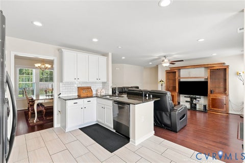 Tiny photo for 621 La Von Drive, Richmond, VA 23227 (MLS # 2623977)