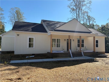 15205 Lebanon Road Disputanta VA 23842