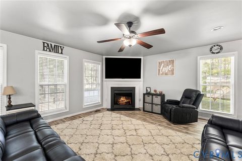 Tiny photo for 3120 Denise Road, Petersburg, VA 23805 (MLS # 2613501)