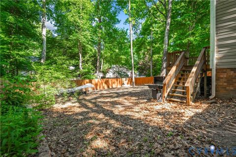 Tiny photo for 7113 Deer Run Lane, Chesterfield, VA 23112 (MLS # 2612860)