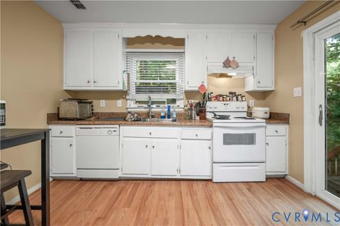 Tiny photo for 7113 Deer Run Lane, Chesterfield, VA 23112 (MLS # 2612860)