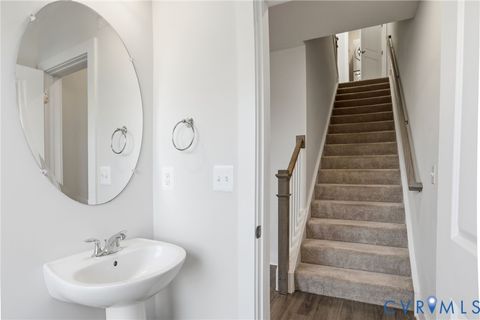 Tiny photo for 1121 N Lombardy Street #B, Richmond, VA 23220 (MLS # 2613811)