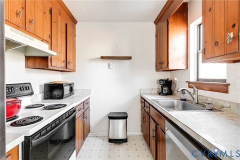 Tiny photo for 926 Marblethorpe Road, North Chesterfield, VA 23236 (MLS # 2532993)