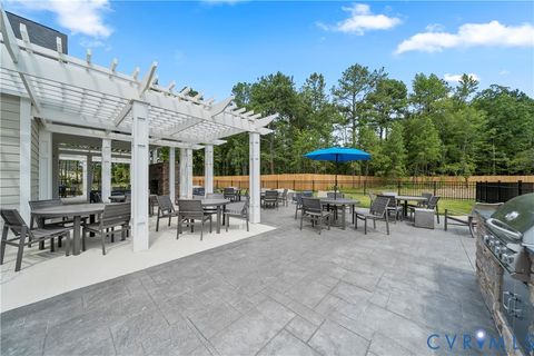 Tiny photo for 652 Brookwood Glen Terrace #B, Richmond, VA 23060 (MLS # 2527468)