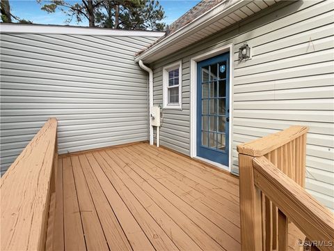 A home in Colonial Heights