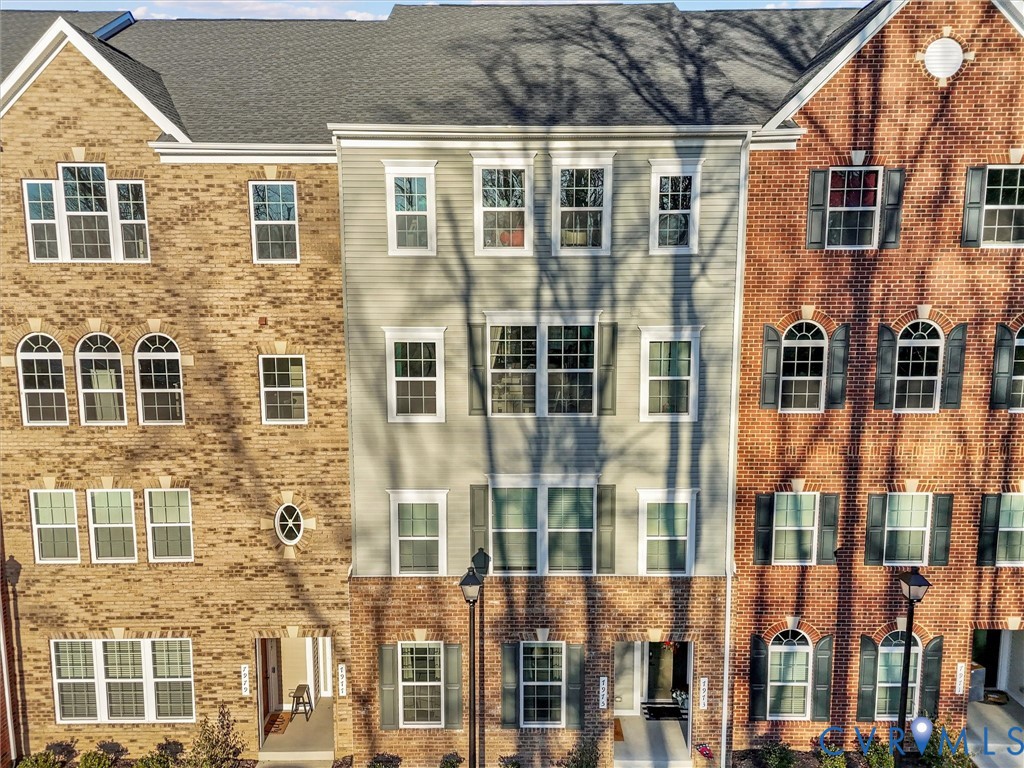 7975 Independence Drive