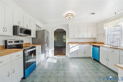 Tiny photo for 9102 Boydton Plank Road, North Dinwiddie, VA 23803 (MLS # 2604842)