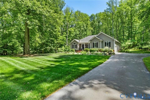 Tiny photo for 13998 Taylors Overlook Court, Montpelier, VA 23192 (MLS # 2622729)