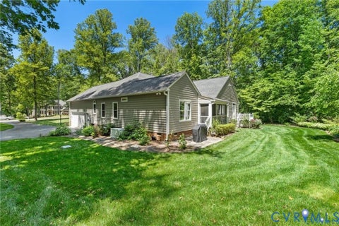Tiny photo for 13998 Taylors Overlook Court, Montpelier, VA 23192 (MLS # 2622729)