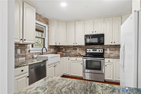 Tiny photo for 7040 Old Roxbury Road, New Kent, VA 23141 (MLS # 2628496)