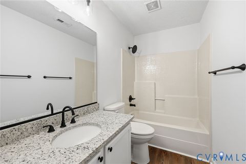 Tiny photo for 725 Cobbs Point Way, Cobbs Creek, VA 23836 (MLS # 2533025)