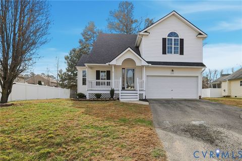 Photo of 725 Cobbs Point Way, Cobbs Creek, VA 23836 (MLS # 2533025)