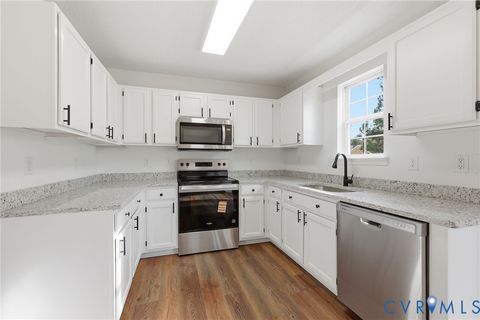 Tiny photo for 725 Cobbs Point Way, Cobbs Creek, VA 23836 (MLS # 2533025)