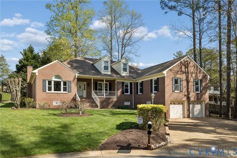 Photo of 301 Beechwood Drive, Williamsburg, VA 23185 (MLS # 2608078)