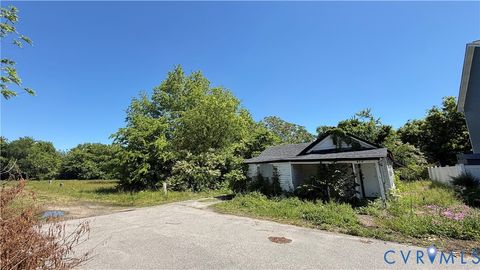 Tiny photo for 430 Harrison Street, Hampton, VA 23669 (MLS # 2612725)