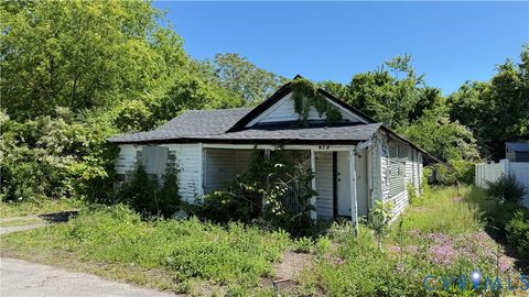 Tiny photo for 430 Harrison Street, Hampton, VA 23669 (MLS # 2612725)