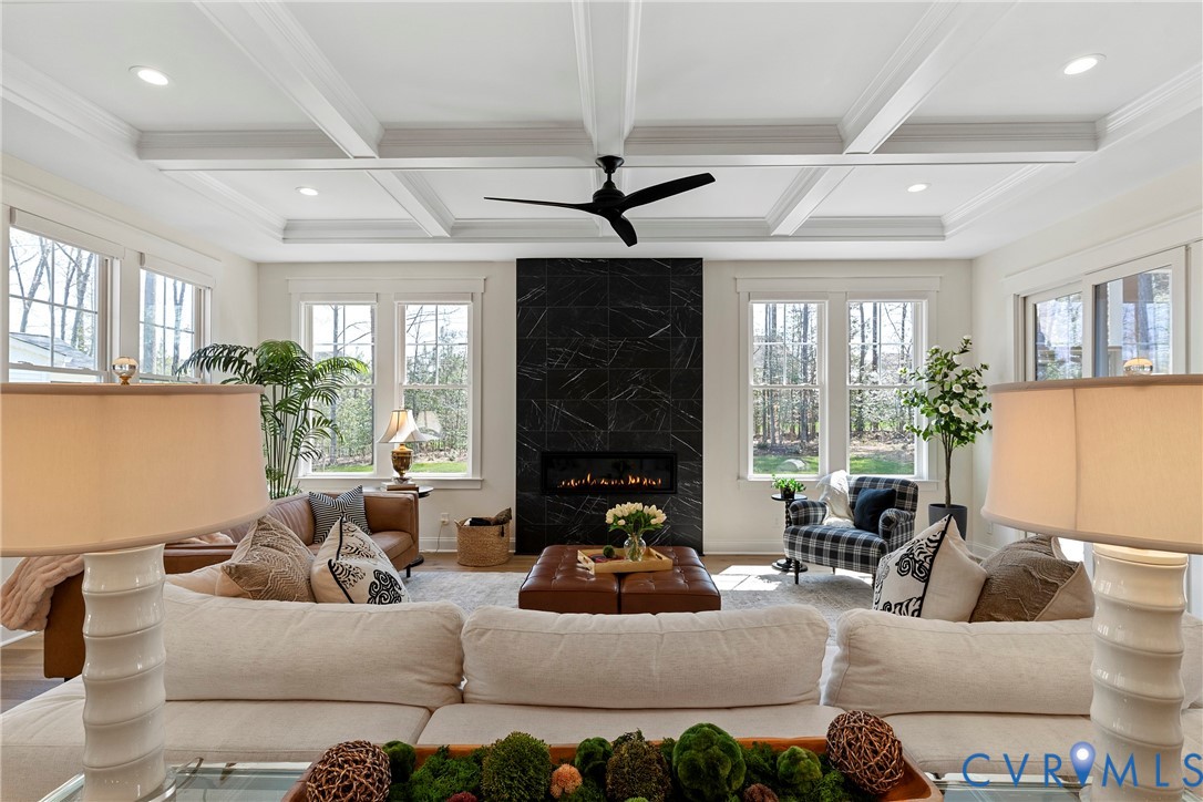 5012 Lake Summer Loop