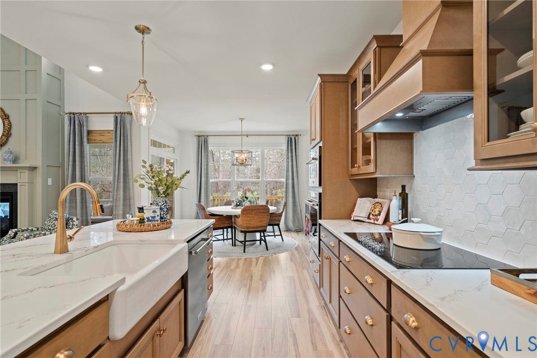 Lot 10 Pin Oak Loop