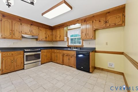 Tiny photo for 11311 Ludgate Place, Chester, VA 23831 (MLS # 2613246)