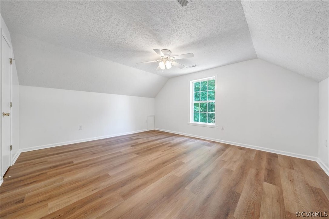 Appomattox, Virginia 24522, United States, 4 Bedrooms Bedrooms, ,4 BathroomsBathrooms,Residential,Pending,52710