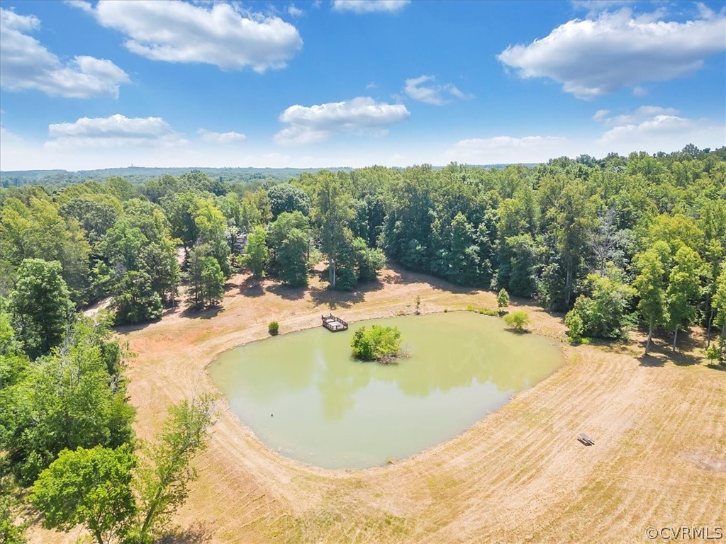 Appomattox, Virginia 24522, United States, 4 Bedrooms Bedrooms, ,4 BathroomsBathrooms,Residential,Pending,52710